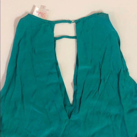 Blouse - Picture 3 of 4